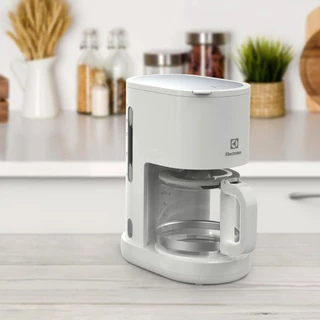 ELECTROLUX เครื่องชงกาแฟ ขนาด 1.25 ลิตร รุ่น E2CM1-200W E2CM1 200W