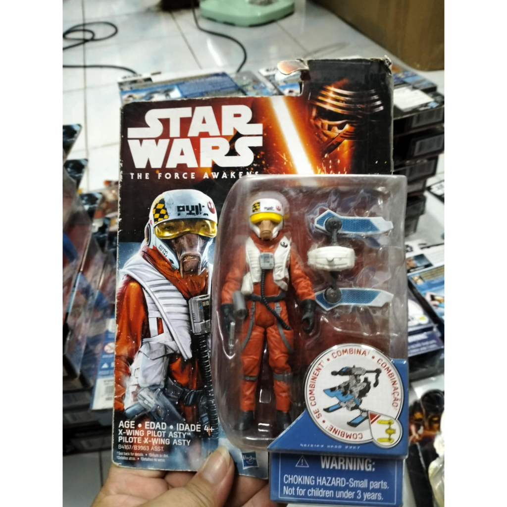 Hasbro X-Wing Pilot - Star Wars the Force Awakens Snow Mission Action Figure