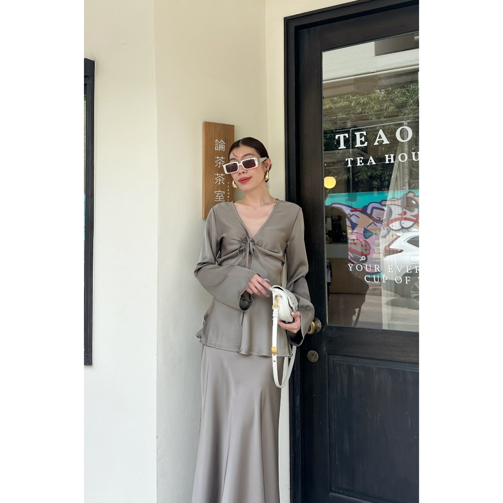 colourblockmatter - (เฉพาะเสื้อ) 9906 Silk Satin Blouse เสื้อซาตินแขนยาว