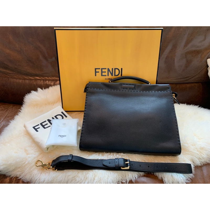 กระเป๋า Fendi Peekaboo Briefcase Bag black+Soft gold ของแท้สภาพดี