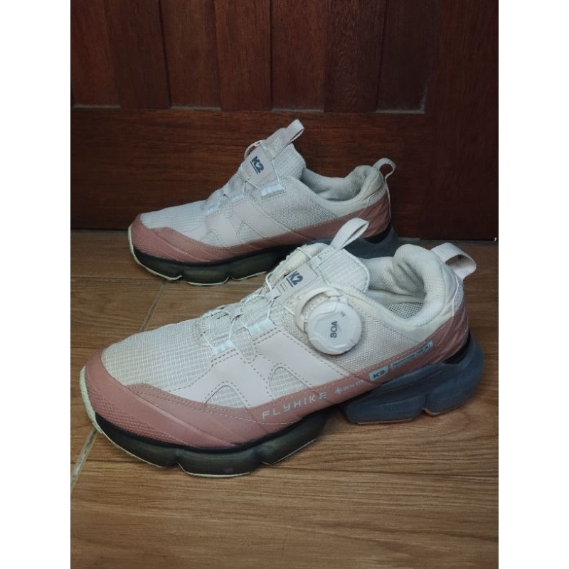 รองเท้าผ้าใบ K2 มือสอง size37