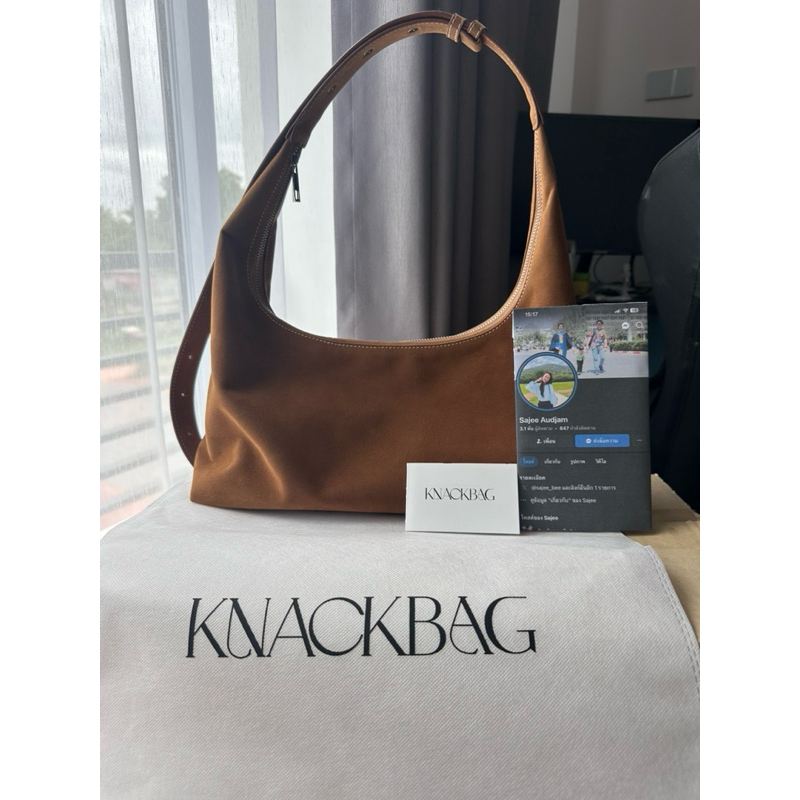 ส่งต่อใช้ครั้งเดียว ไม่มีตำหนิ Knack bag Hobo (L) น้ำตาลหนังกลับ