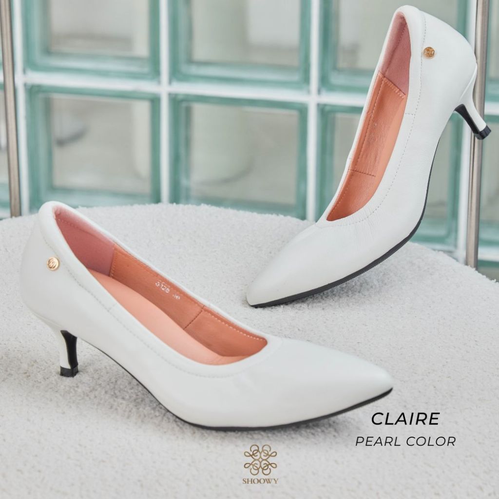 Shoowy รองเท้าหนังแกะรุ่น Claire Pearl color (สีขาว)