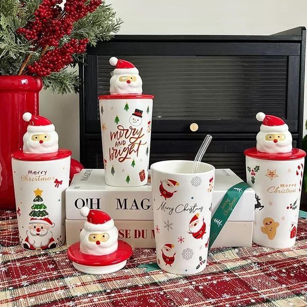 พร้อมส่ง แก้วน้ำ 𝑺𝒂𝒏𝒕𝒂 𝒄𝒖𝒕𝒆 oh oh oh 𝑺𝒂𝒏𝒕𝒂 มากกก มีถึง 4 ลายเลยค่า เป็นแก้วที่มาพร้อมฝาปิดและมีหลอดดูดให้ด้วยค