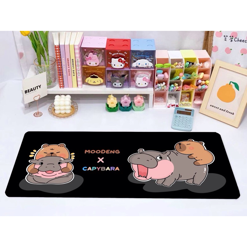 (พร้อมส่งในไทย)แผ่นรองเม้าส์ รองคีย์บอร์ด ลายน้องหมูเด้ง
