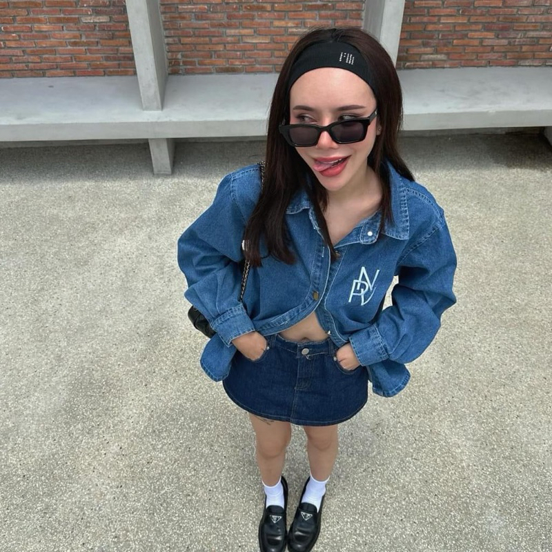 Napatvogue NPV Super denim | dark (New in pack) เสื้อยีนส์รุ่นฮอตฮิต งานใหม่มือ1จากช้อป พร้อมส่งไม่เคยแกะถุงค่ะ