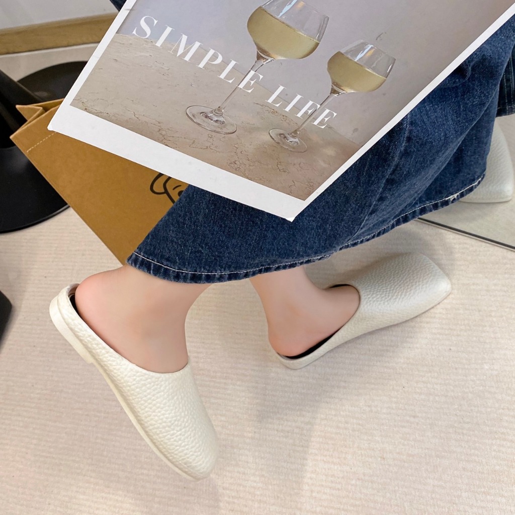 รองเท้าแตะแบบสวม สีพื้นเรียบ น้ำหนักเบา ใส่สบาย D399