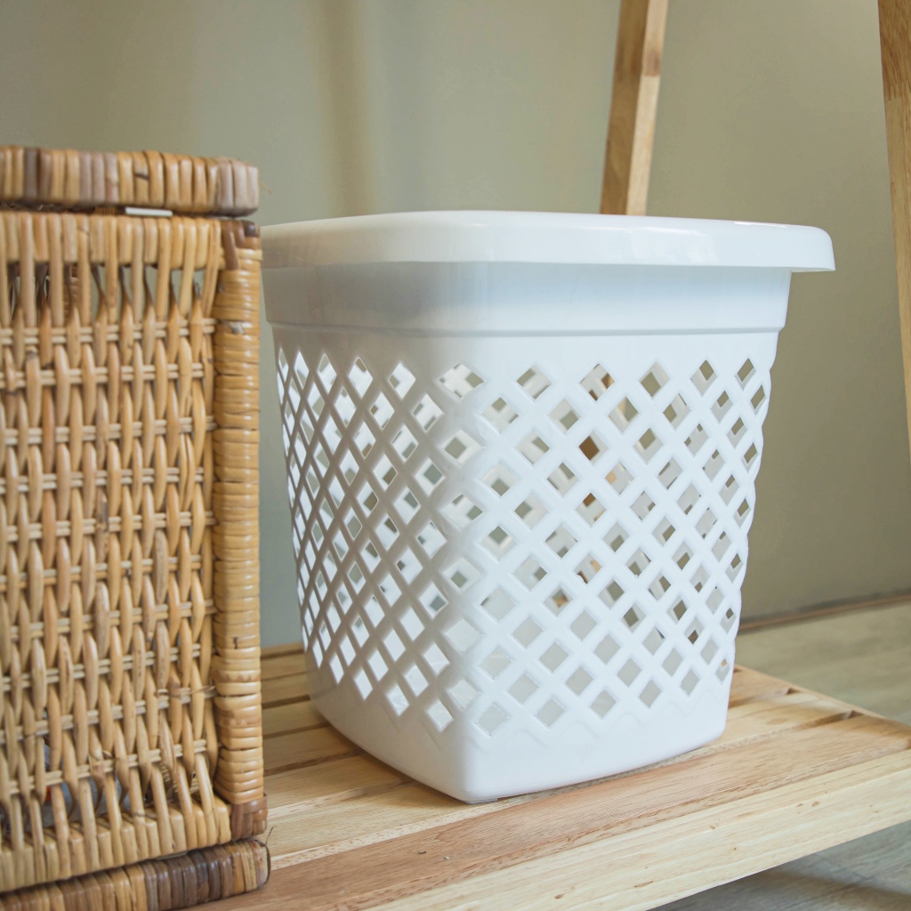 ตะกร้าเหลี่ยมสีขาว ขนาดเล็ก 30W*30L*32H รุ่น BK-106 ไซส์ S Basket Laundry Basket Compact Size Square Shape Size S