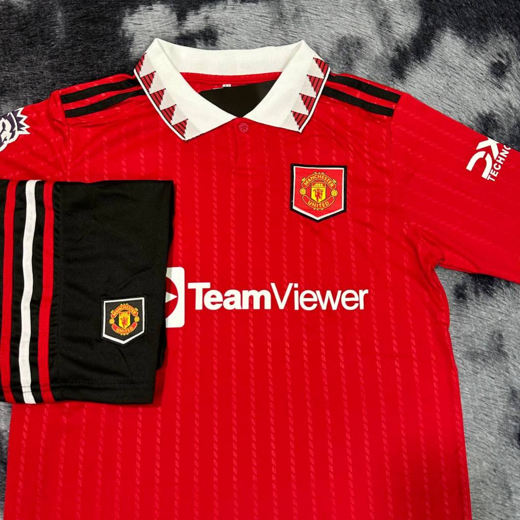 เสื้อกีฬา ชุดฟุตบอล ทีม M-U ใหม่ล่าสุดปี 2024/25 คอกลม ชุดผู้ใหญ่ แขนสั้น เสื้อพร้อมกางเกง