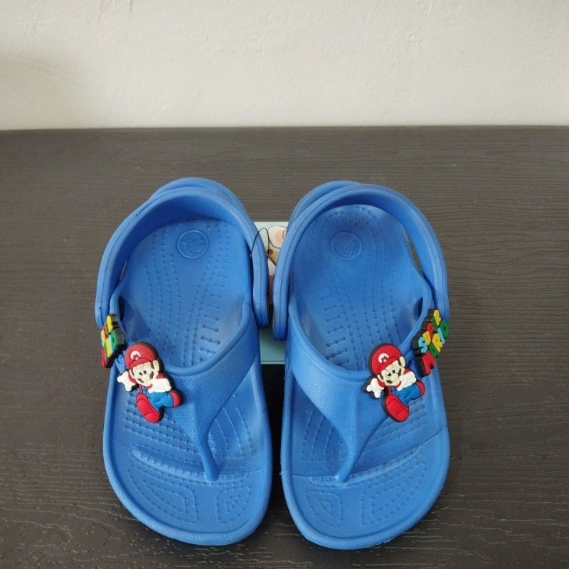 รองเท้าเด็ก crocs แท้มือสอง