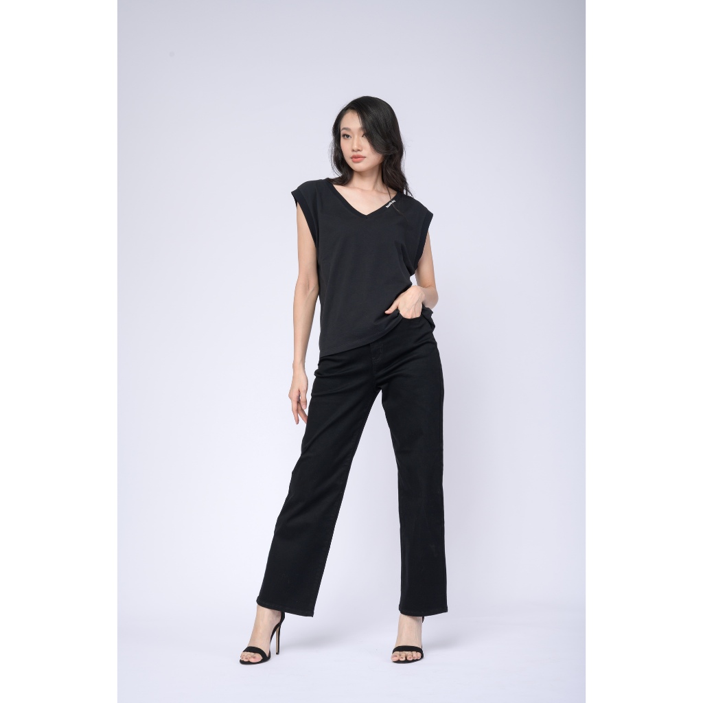 LDM934 ยีนส์ทรงกระบอกสีดำ (Super Black) ยืดได้เยอะมาก กระชับ ใส่สบาย เนื้อผ้านุ่ม Lycra MoveMent