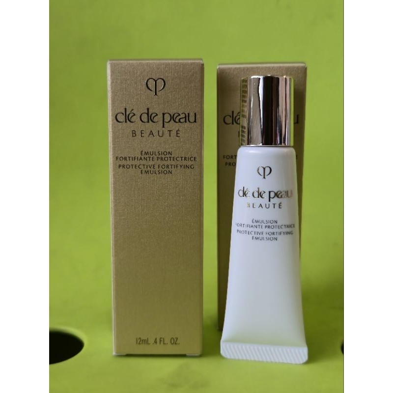 ถูกที่สุด cle de peau ÉMULSION PROTECTIVE FORTIFYING EMULSION ราคาพิเศษ 150 บาท