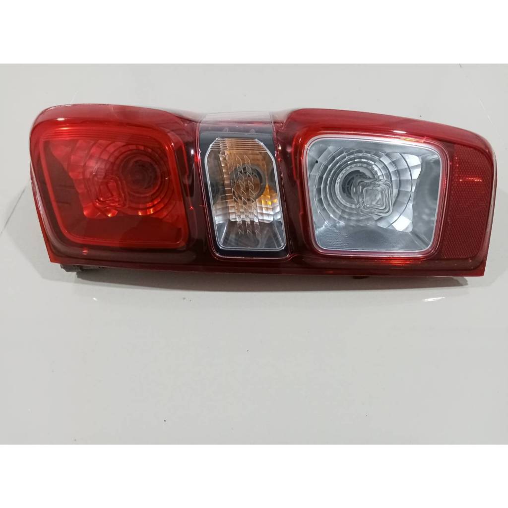 ไฟท้ายอีซูซุ ดีแม็กซ์ ISUZU D-MAX DMAX 1.9 ปี 2020 - 2023