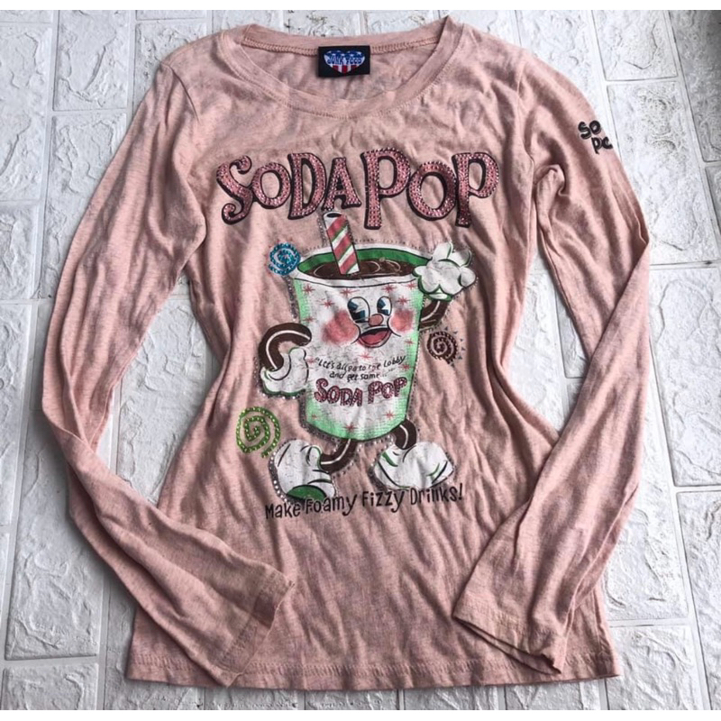 เสื้อยืดแขนยาวสีชมพู Junk food