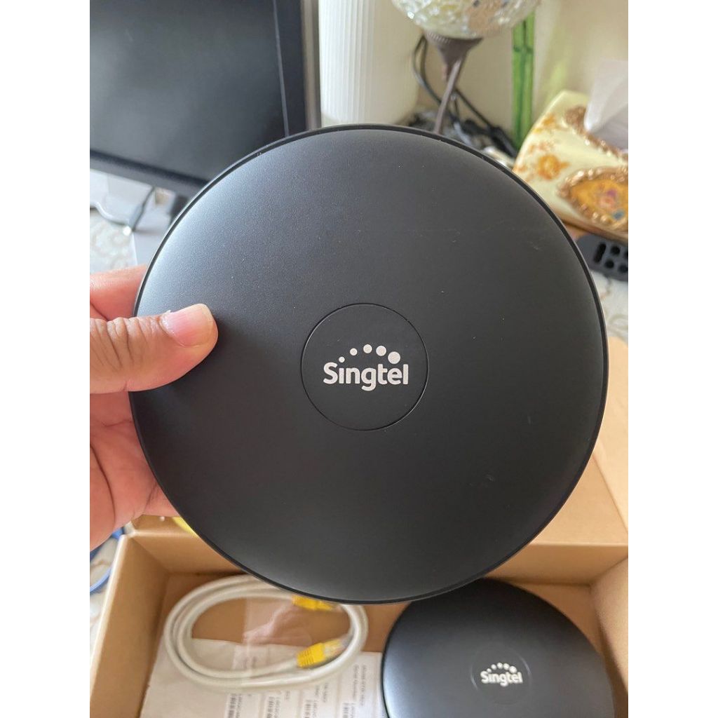 Singtel WiFi Mesh Extender V2