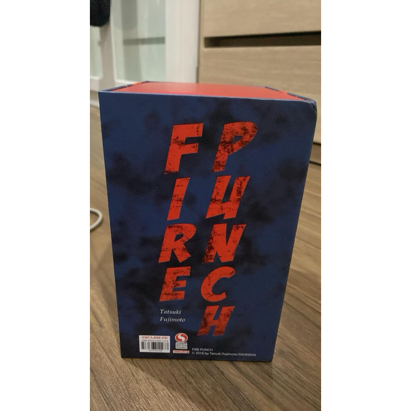 fire punch boxset มือสองสภาพดี (มีโปสการ์ด)