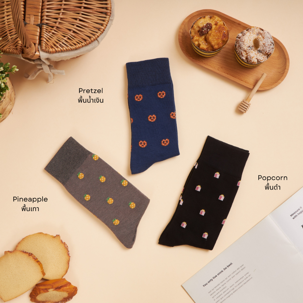 Sockloom [แพ็ค 3 - ห่อของขวัญ] ถุงเท้าทำงาน ถุงเท้าผู้ชาย ถุงเท้ายาว ถุงเท้าข้อยาว ถุงเท้าลายน่ารัก พรีเมียม คุณภาพดี