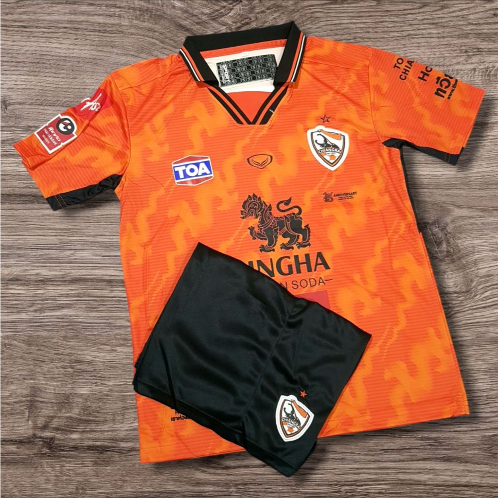 ชุดฟุตบบอล ทีมเชียงราย รุ่นใหม่ลา่าสุด 2024-25 ชุดผู้ใหญ่ ไซส์ M - L - XL (เสื้อ + กางเกง)