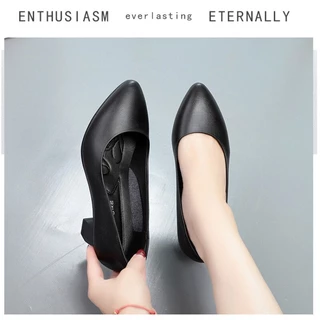 size 36-40 รองเท้าทำงานหนังนิ่มผู้หญิง ส้นกลาง สีดำ ส้นหนา 4cm ใส่ได้ทุกฤดู