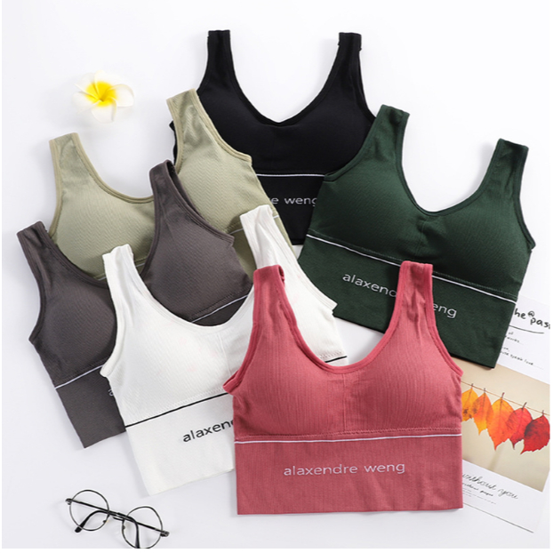 ชุดชั้นใน Sportbra เสื้อในไร้โครง เสื้อครึ่งตัว แบบสวม มีฟองน้ำในตัว ระบายอากาศได้ดี มีหลายสี