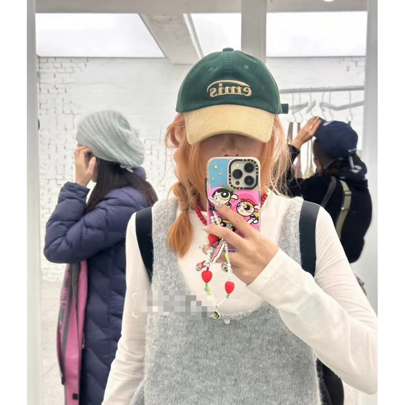 emis ชมพู/ดำ/แดงเข้ม/เขียวทหาร/น้ำเงิน หมวกแก๊บ Collection ใหม่ ผ้าลูกฟูก งานชนช็อป everyday look