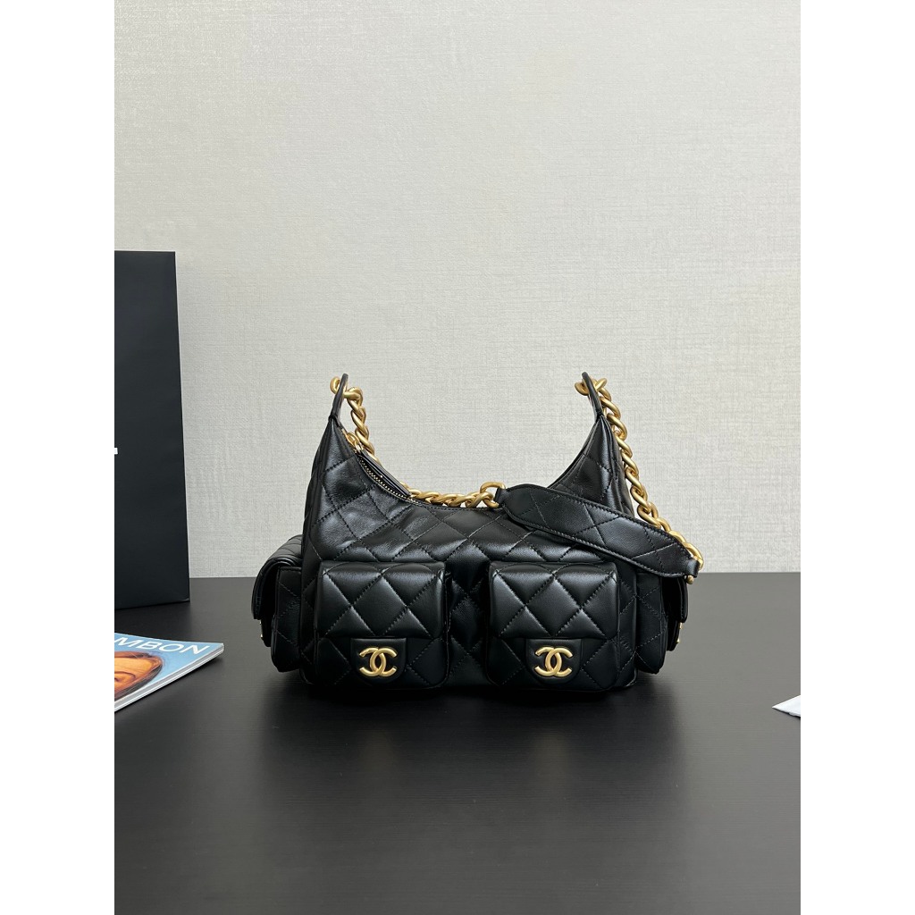 Chanel  25C  HOBO leather bag VIP black