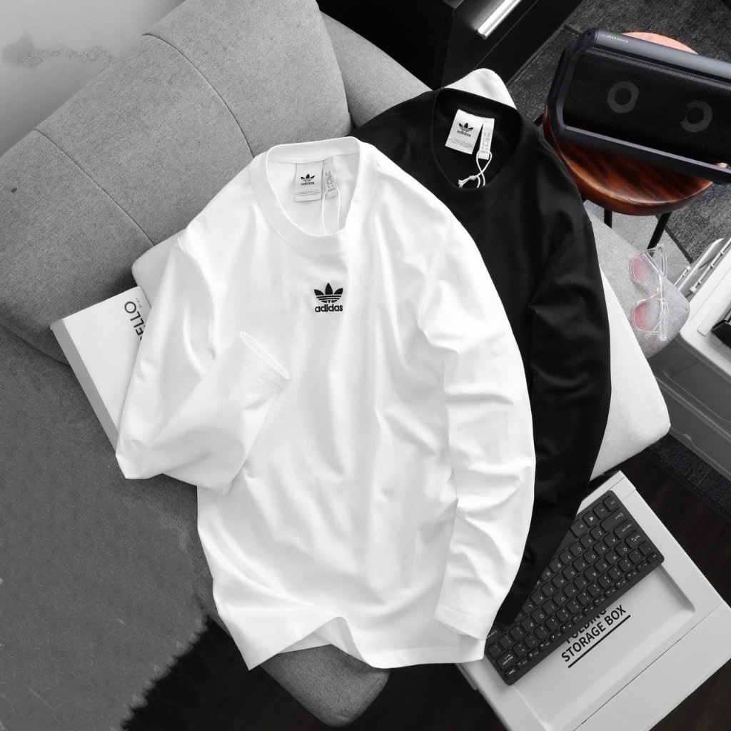 เสื้อยืด ADIDAS คอกลมแขนยาวแต่งลายเรียบๆด้านหน้าปักโลโก้ adidas เนื้อผ้าใส่สบาย รับประกันคุณภาพ