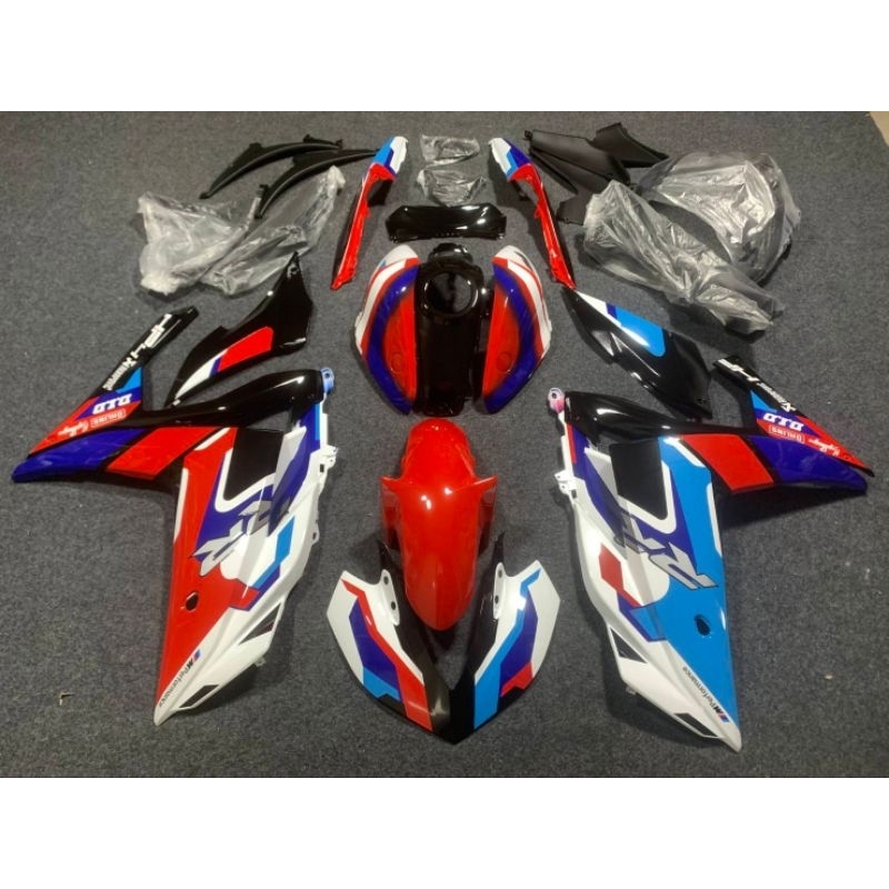 ชุดแฟริ่งแต่ง yamaha r3ตัวเก่าชุดสี yamaha r3 ปี 2014-2017ชุดแฟริ่งทั้งชุด yamaha r3จำหน่ายชุดแฟริ่ง
