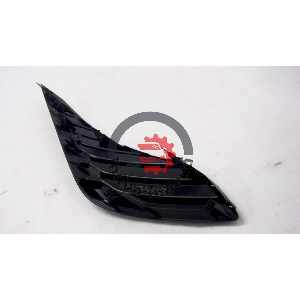 ฝาครอบไฟตัดหมอก ไม่มีรู โตโยต้า ยาริส ปี 2017-2019 [แท้] TOYOTA YARIS 2017-2019 โกดังอะไหล่ยนต์ อะไหล่ยนต์ รถยนต์ - รูปที่ 3