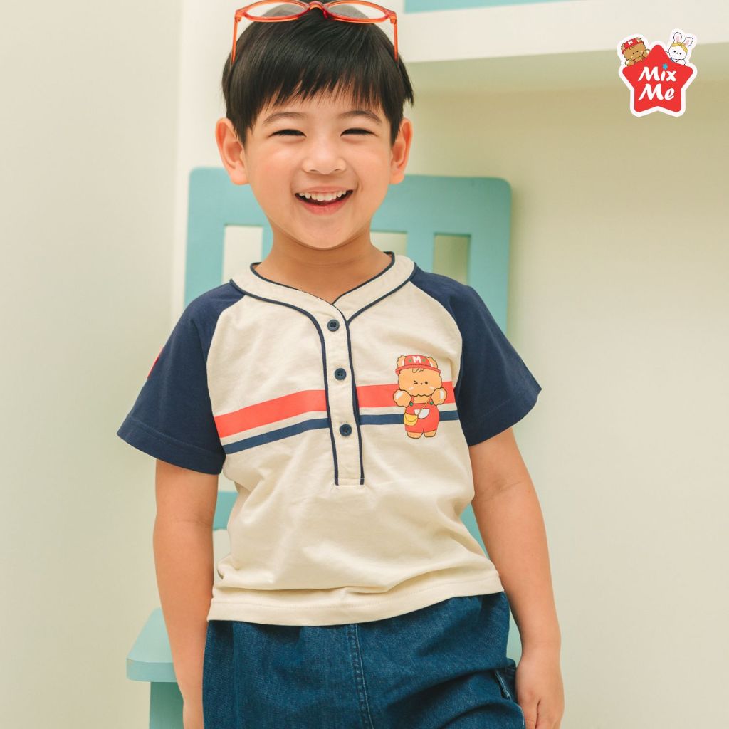 Mix Me เสื้อยืดคอวี ไหล่สโลป ทรงเบสบอล แขนสั้น ผ้าเดนิม นิ่ม เด็กชาย อายุ 1-7 ปี เสื้อผ้าเด็ก รุ่น 400355