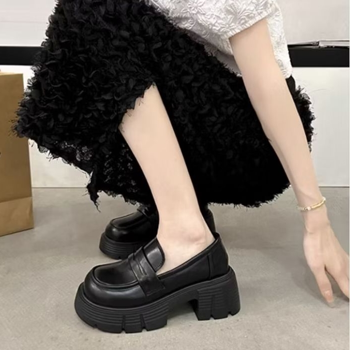 OhBlablaShoes  *NEW*  พร้อมส่ง รองเท้าคัชชู หุ้มส้น  (สูง6.5cm.)(sz.35-40) สีดำ