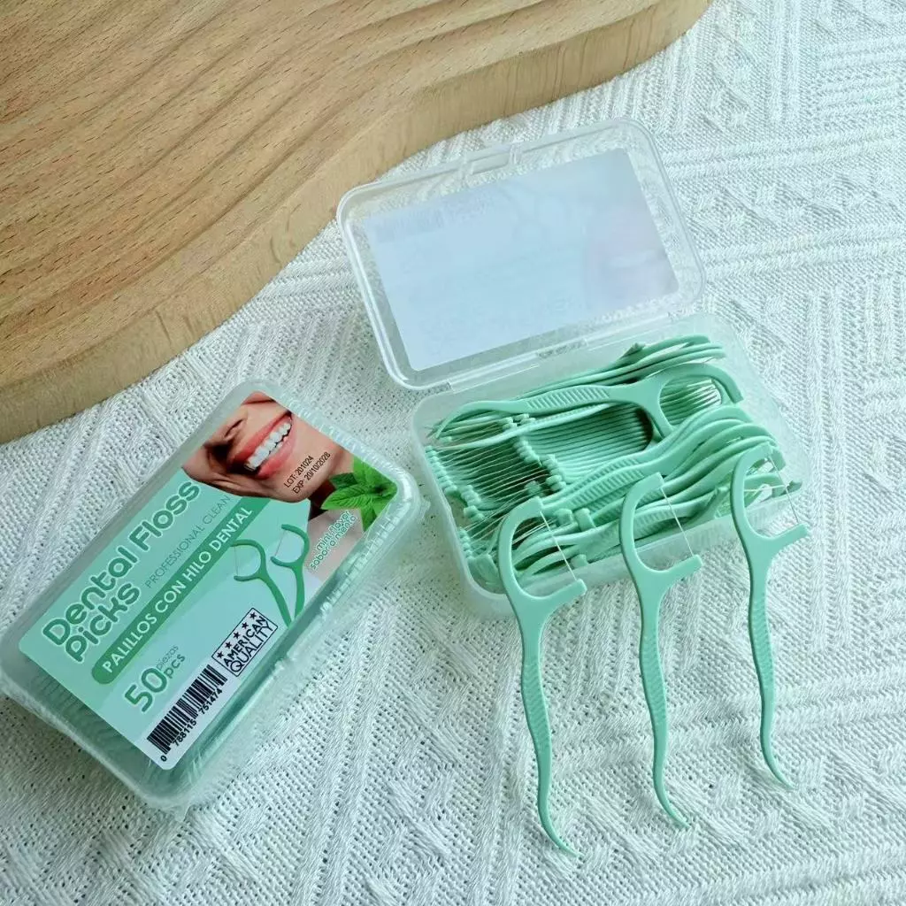 MINT DENTAL FLOSS รสมิ้นต์ไหมขัดฟัน​ 50ชิ้น 1กล่อง ลมหายใจสดชื่น YS05