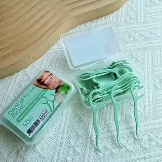 MINT DENTAL FLOSS รสมิ้นต์ไหมขัดฟัน​ 50ชิ้น 1กล่อง ลมหายใจสดชื่น YS05