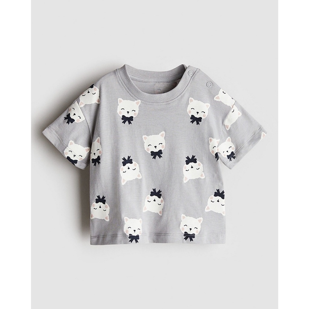H&M เสื้อยืดผ้าคอตตอนพิมพ์ลายแมว ไซด์ 4-6 m / 6-9 m / 9-12 m /12-18 m / 1.5 - 2 ปี