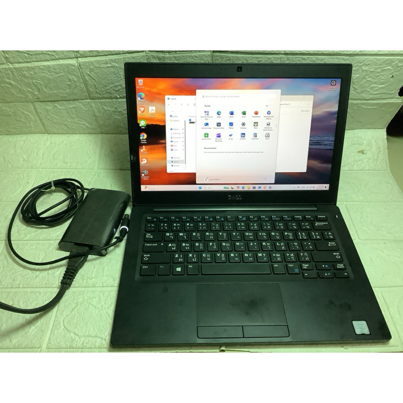 Notebook i7 Dell E7280 gen7 แบต1.3ชม บอดี้รอยน้อย win11,Core i7-7600u Cpu2.9 ,4core,DDR4 8GB,SSD M.2