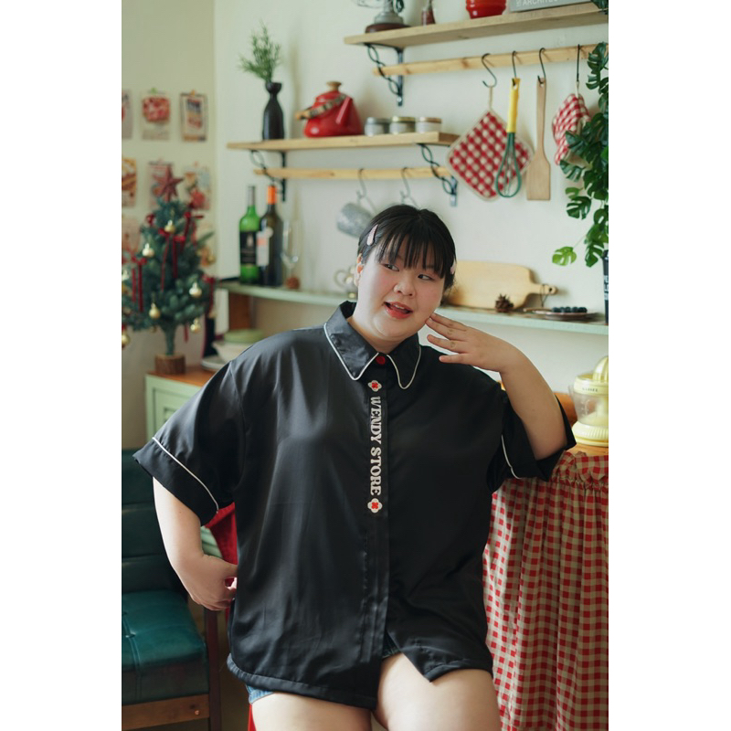 Jolie Cutie Shirt เชิ้ตซาตินกระดุมซ่อน WENDYSTORE