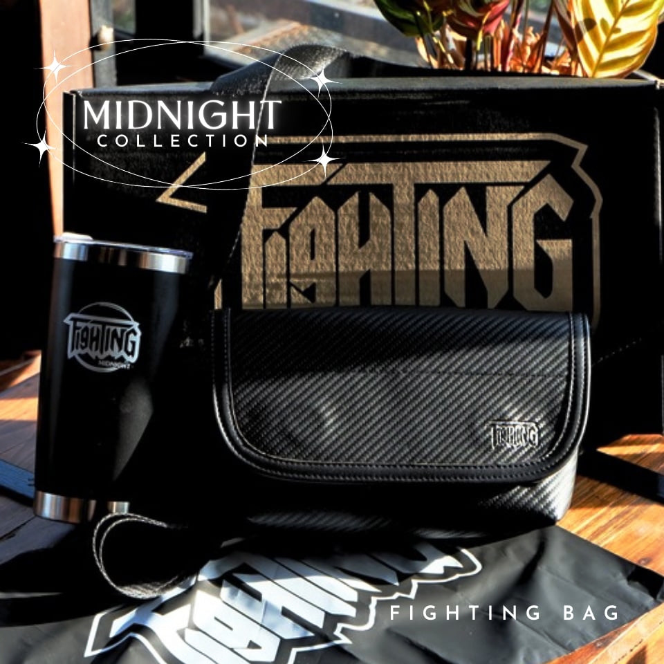 [ FIGHTING ] MIDNIGHT กระเป๋าสะพายข้าง 9" หนังหุ้มคาร์บอน 3D ( แม่เหล็ก )