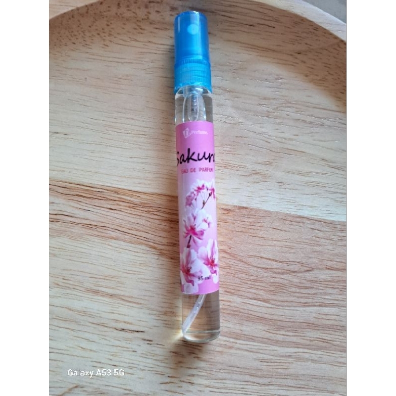 น้ำหอม กลิ่นดอก ซากุระ หวาน สดชื่น ติดทน6-8ชม.ขนาด10มล.