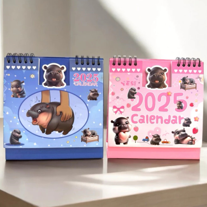 พร้อมส่ง ปฎิทิน2025 วันหยุดไทย ลายการ์ตูน ปฎิทินตั้งโต๊ะ calendar 2025