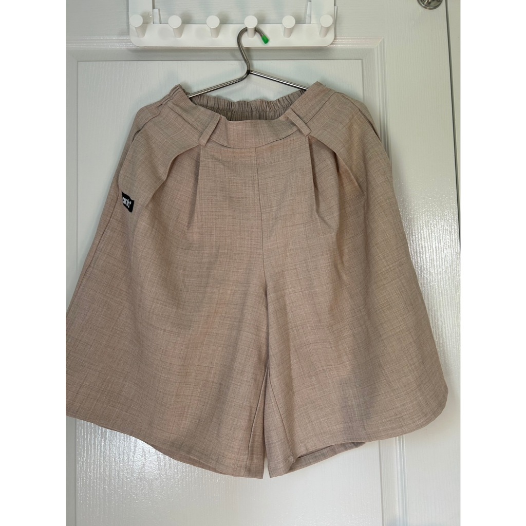 *ส่งต่อ* anta studio กางเกงขาสั้นทรงหลวม