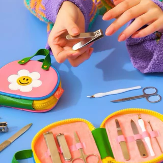 ✅ ขายดี Wiggle Wiggle Nail Clipper Set ชุดกรรไกรตัดเล็บ แต่งเล็บ พร้อมกระเป๋าแบบพกพาน่ารัก