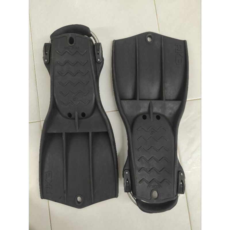 ตีนกบ scuba Fin Apeks RK3 size M
