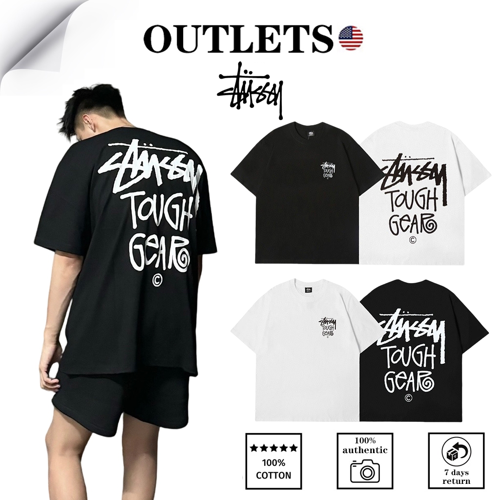 OUTLETS Stussy TOUGH Logo Tee Black/Whiteแขนสั้นขั้นพื้นฐาน เสื้อยืดสไตล์เดียวกันสำหรับคู่รัก