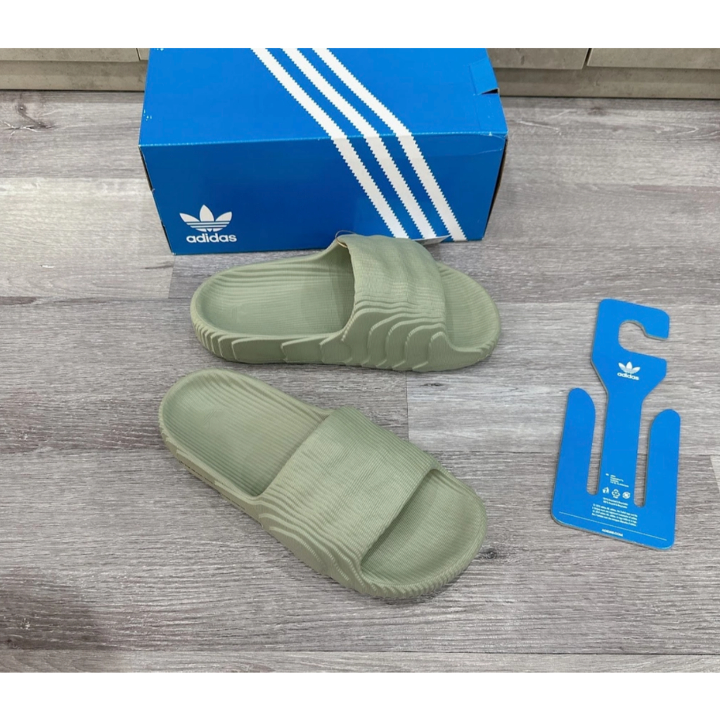 (ของแท้พร้อมส่ง) adidas รองเท้าแตะ ADILETTE 22 สี Magic Lime / Off White / Sliver Green /Light Brown ดีไซน์ล้ำ ใส่สบาย