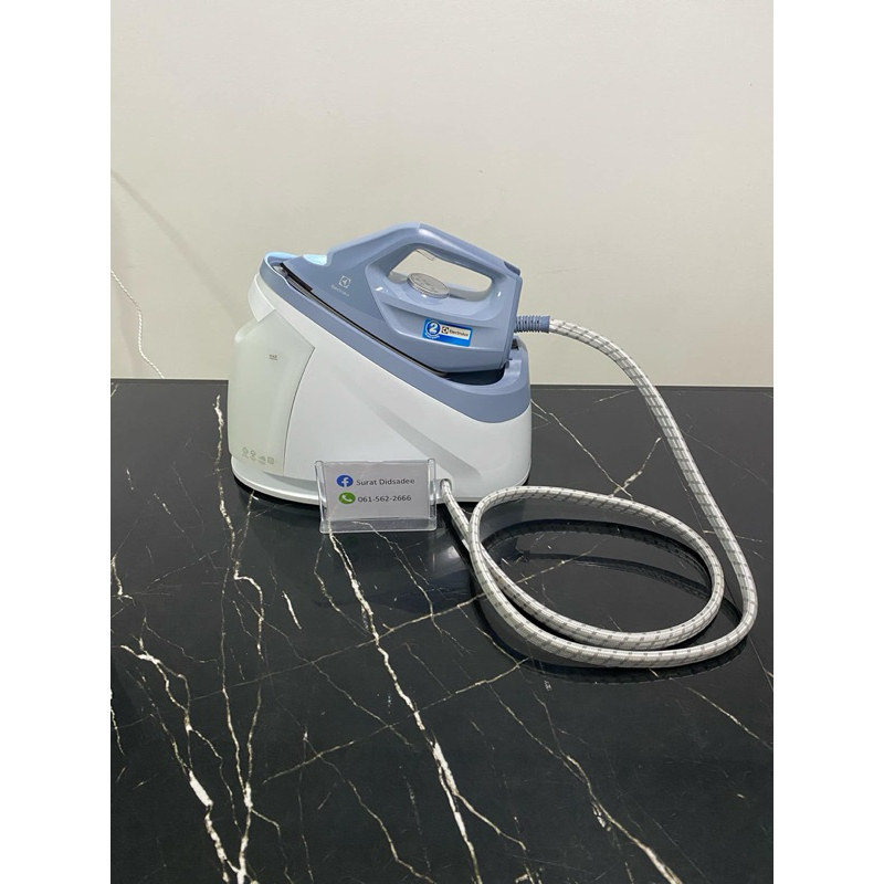 เตารีดแรงดันไอน้ำ ELECTROLUX E7SS1-40DB 1.2 ลิตร