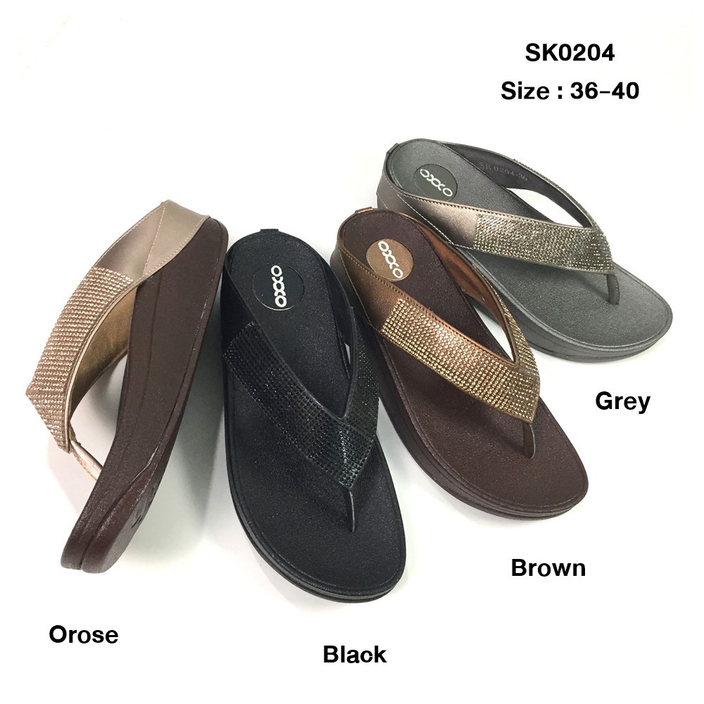 prettycomfort รองเท้าเพื่อสุขภาพ ขนาดปกติ แตะคีบ ประดับด้วยอะไหล่เพชรเรียบหรู SK0204