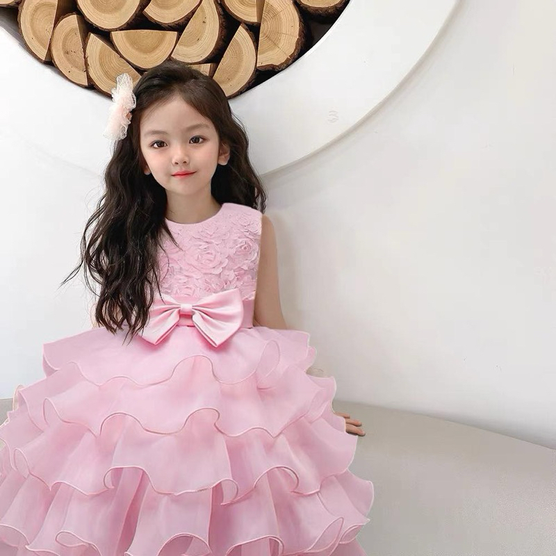 เดรสเจ้าหญิงแต่งระบายชั้นฟูฟ่องซิปหลัง น่ารักมากค่ะ