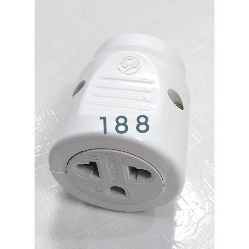 CRT​ ปลั๊ก​เพาเวอร์​ ตัวเมีย​ 3 ขา​  ตัวกลม ใช้ได้​กับ​ปลั๊ก​ตัวผู้​ทั้ง​ขา​กลม​และ​ขา​แบน​ 16A​ 250v