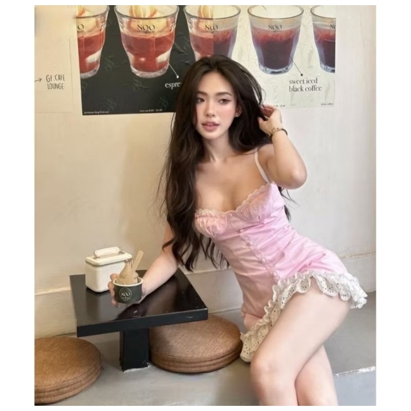 เดรสสั้นสาวหวานsz.lแต่งลูกไม้ชายกระโปรงงานป้ายAbigail premium quality sz.l