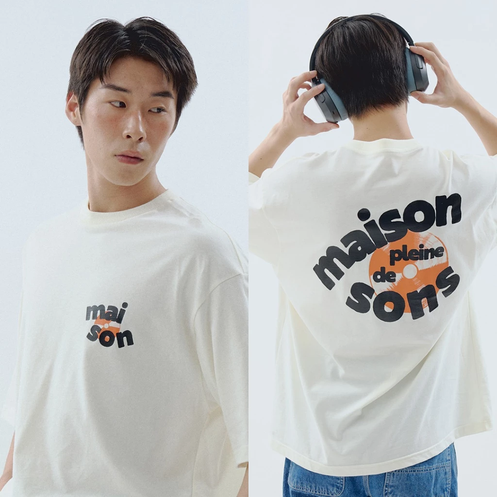 maison KEEPS | The Oversized maison Record Tee | Unisex | เสื้อยืดทรงoversized ลายปริ้นท์ มี 2Sizeให้เลือก อก44" และ48"